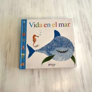 Portada libro "Huellas. Vida en el mar"